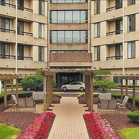 Short Term Rentals At The Park At Trowbridge Senior Community Саутфилд Екстериор снимка