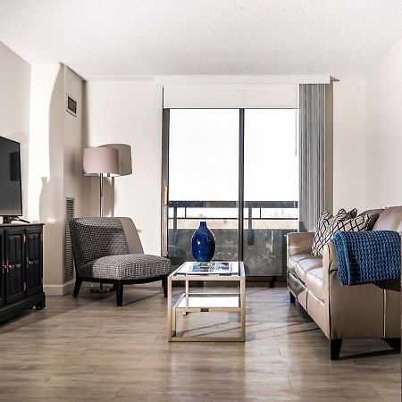 Short Term Rentals At The Park At Trowbridge Senior Community Саутфилд Екстериор снимка