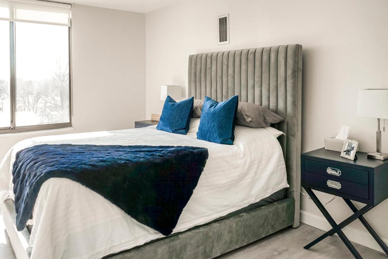Short Term Rentals At The Park At Trowbridge Senior Community Саутфилд Екстериор снимка