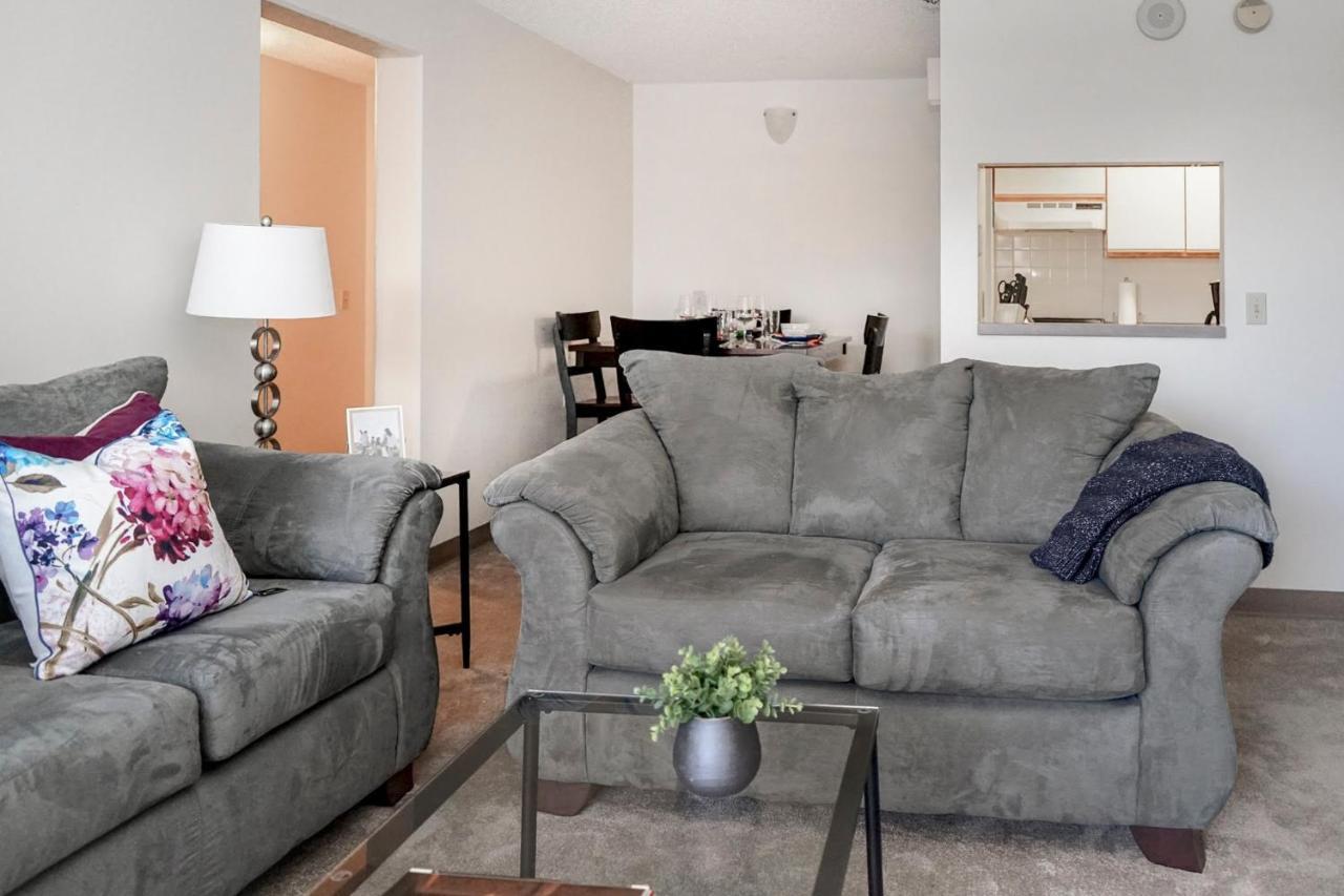 Short Term Rentals At The Park At Trowbridge Senior Community Саутфилд Екстериор снимка