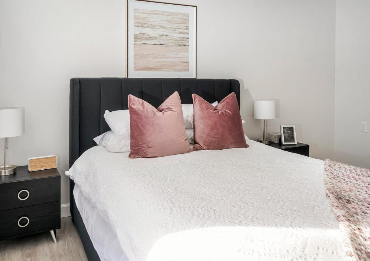 Short Term Rentals At The Park At Trowbridge Senior Community Саутфилд Екстериор снимка